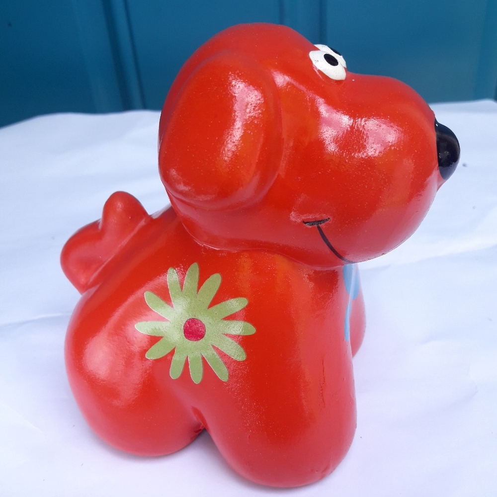2 Vintage Piggy Banks Plastic Pig Flower Power Hippie Dog Rubber Stoppers Retro - Picture 5 of 10
